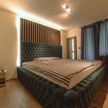 Loft Apartman Menhetn Шабац Екстер'єр фото